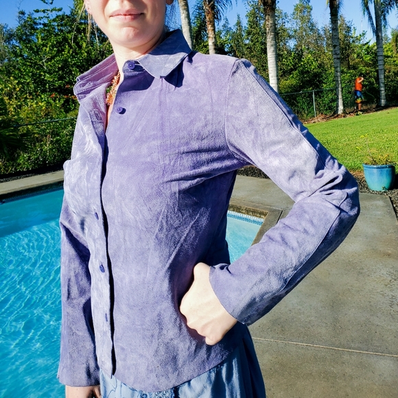 Express World Brand 100% Genuine Leather button up blouse, sz M-7/8 (Faded Now!) - Picture 8 of 17